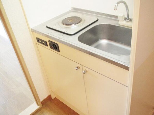 レオパレス葵第1の物件内観写真